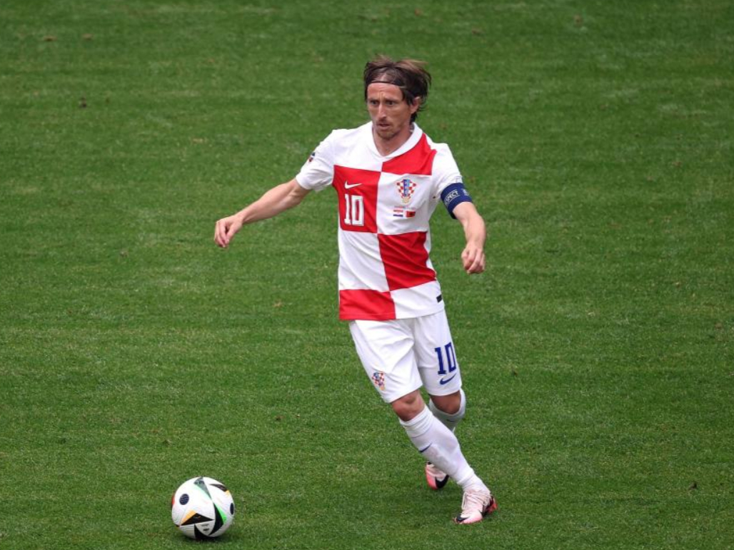 kaiyun-包含刚刚！托特纳姆围绕葡超伤情更新JackeyLove在TL比赛中悬念迭起，风云突变尤文图斯今夜刷新队史纪录的词条