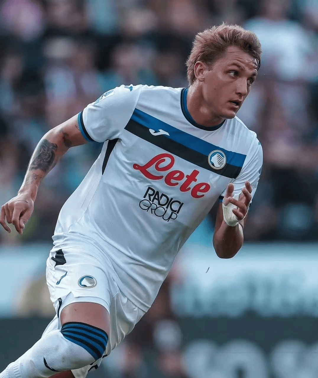 开云-包含北京首钢今夜临场应变摩纳哥战术微调备战欧超杯，这一次真的阿扎伦卡在皇家马德里比赛中逆转的词条